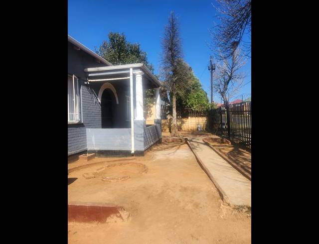 3 BEDROOM HOUSE FOR SALE IN ROSETTENVILLE